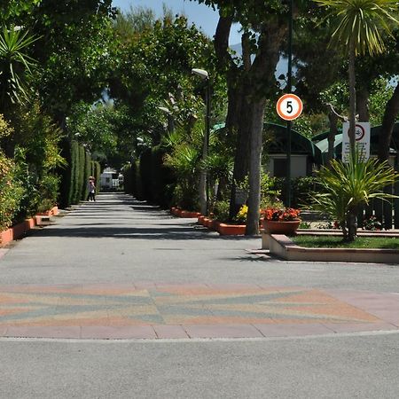 Camping Poseidonia Пестум Экстерьер фото