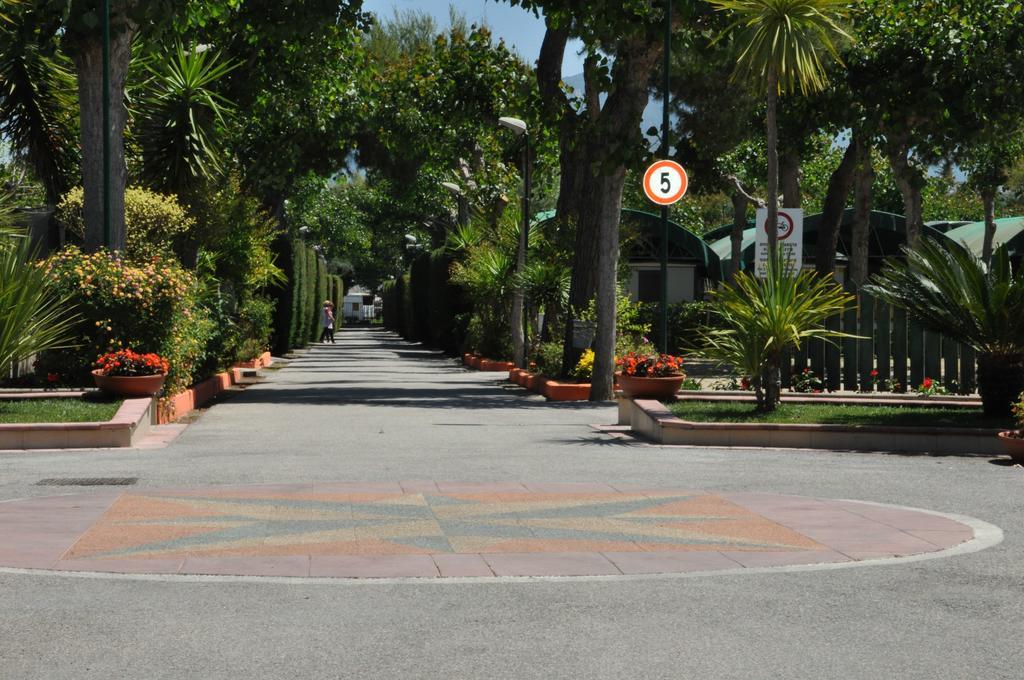 Camping Poseidonia Пестум Экстерьер фото
